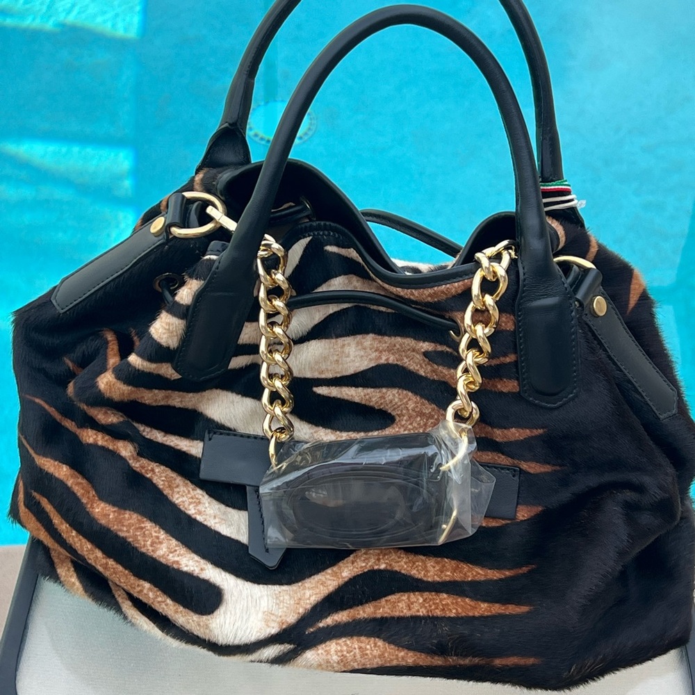 CAVALCANTI  MADE IN ITALY- GENUINE LEATHER HANDBAG - BLACK, BROWN, & CREAM